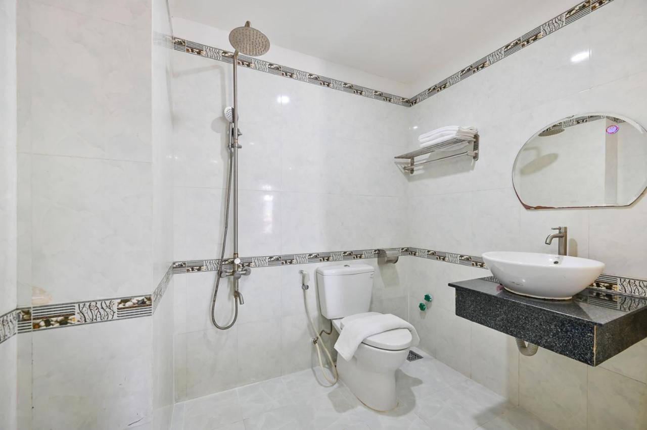 Gia Hoa Airport Hotel Хошимин Екстериор снимка