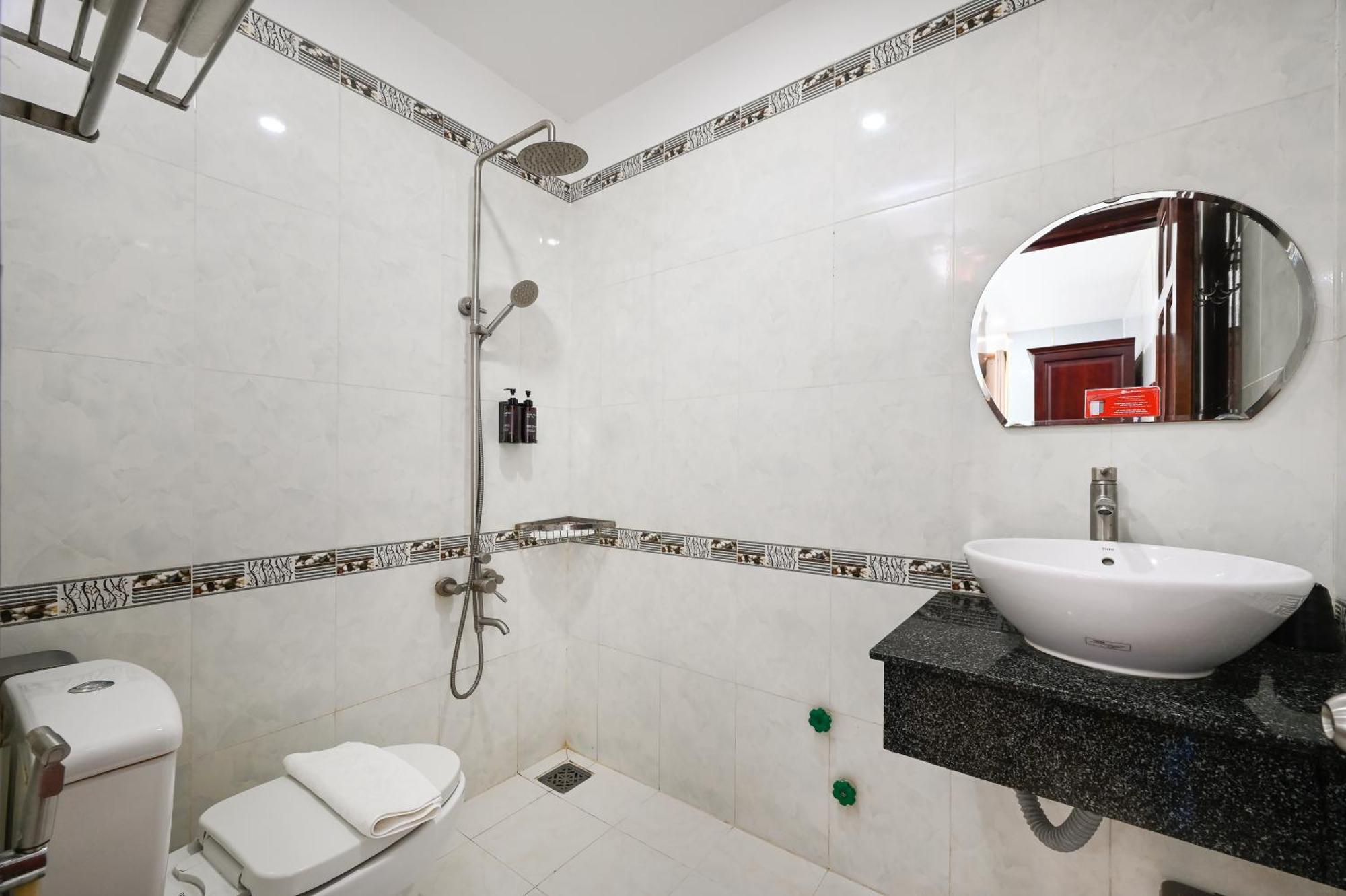 Gia Hoa Airport Hotel Хошимин Екстериор снимка